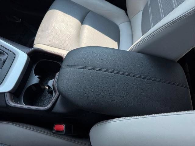 Certified 2021 Toyota RAV4 Limited AWD/4WD image 58