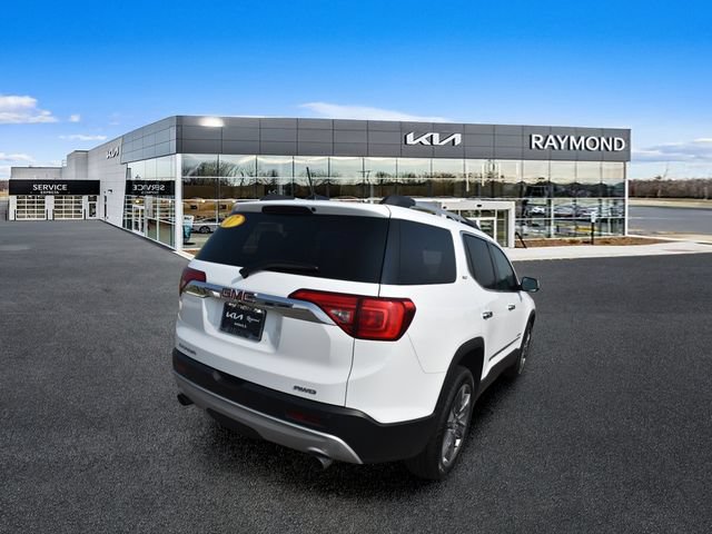 Used 2017 GMC Acadia SLT AWD/4WD image 3