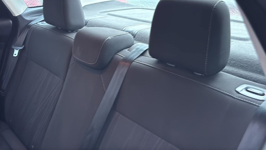 Used 2018 Ford Focus SE FWD image 24
