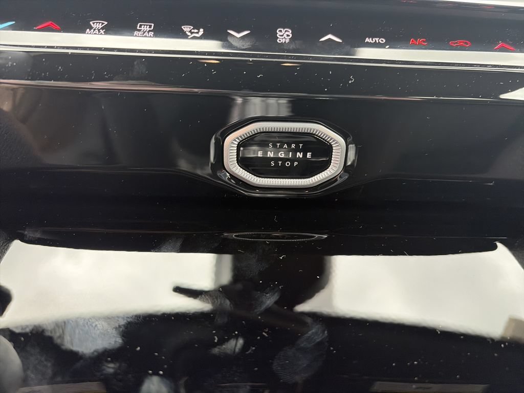 New 2026 Jeep Grand Cherokee Altitude RWD image 27