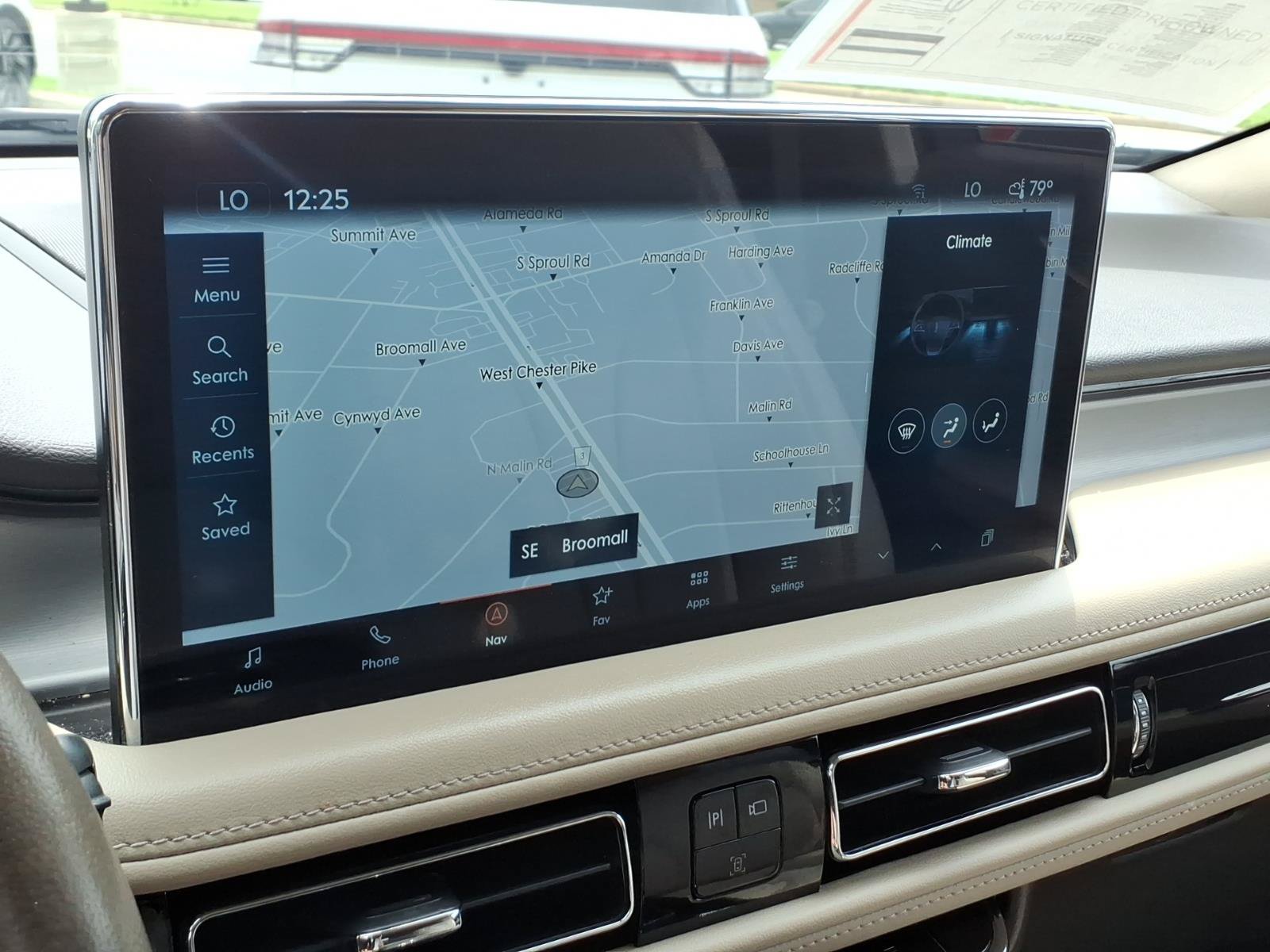 Certified 2023 Lincoln Nautilus FWD w/ Premium Package image 20