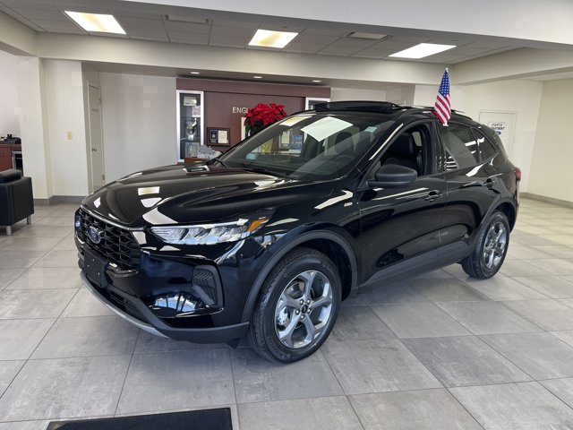 New 2026 Ford Escape ST-Line w/ Tech Pack #1 AWD/4WD image 3