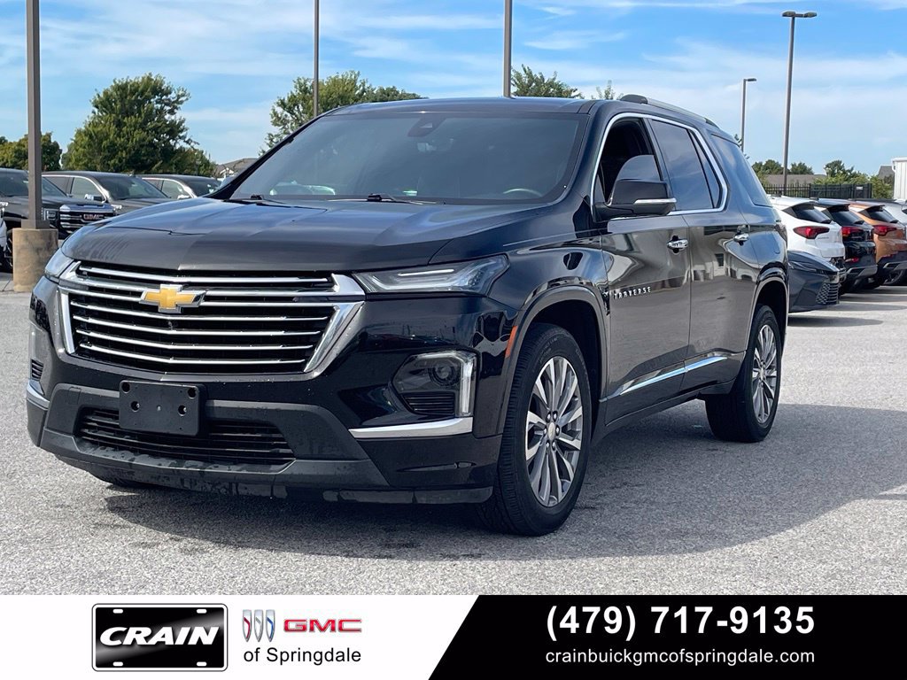 Used 2023 Chevrolet Traverse Premier AWD/4WD image 3