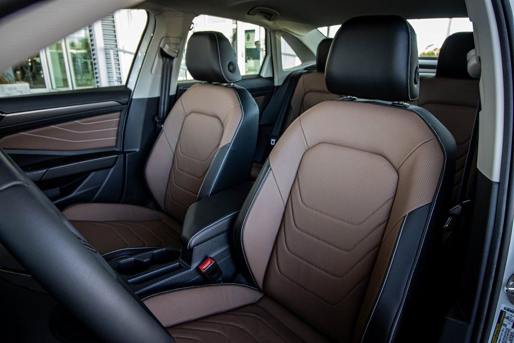 New 2026 Volkswagen Jetta SEL FWD image 28