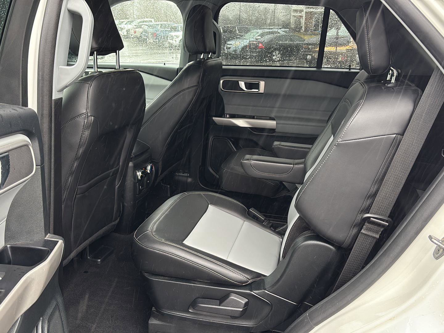 Used 2023 Ford Explorer XLT w/ Equipment Group 202A image 17