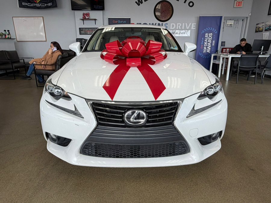 Used 2014 Lexus IS 250 w/ Premium Package RWD image 3