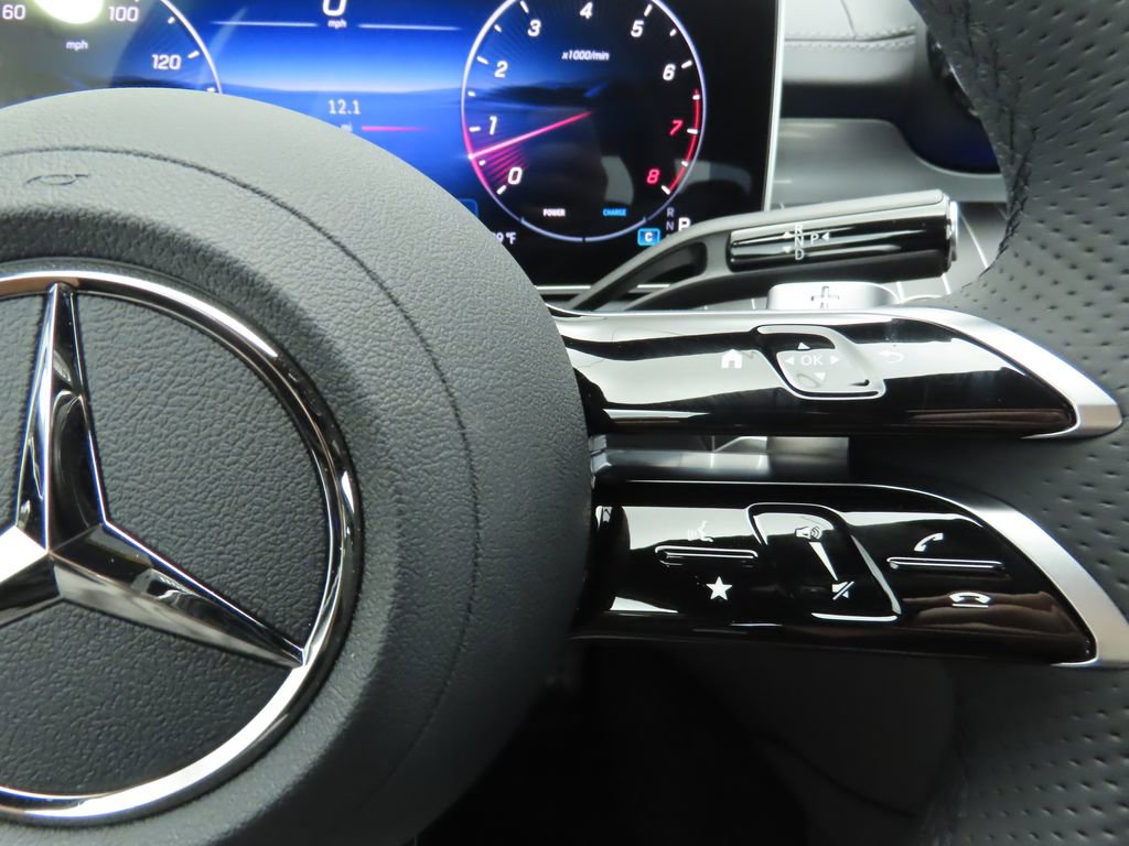 New 2025 Mercedes-Benz C 300 4MATIC Sedan image 12