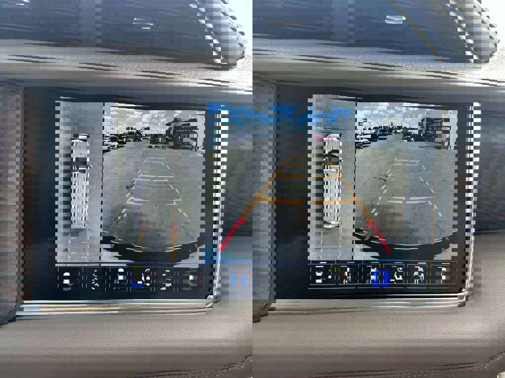 Certified 2023 GMC Yukon XL Denali image 16