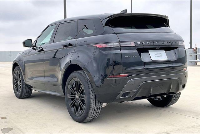 New 2026 Land Rover Range Rover Evoque Dynamic SE image 3
