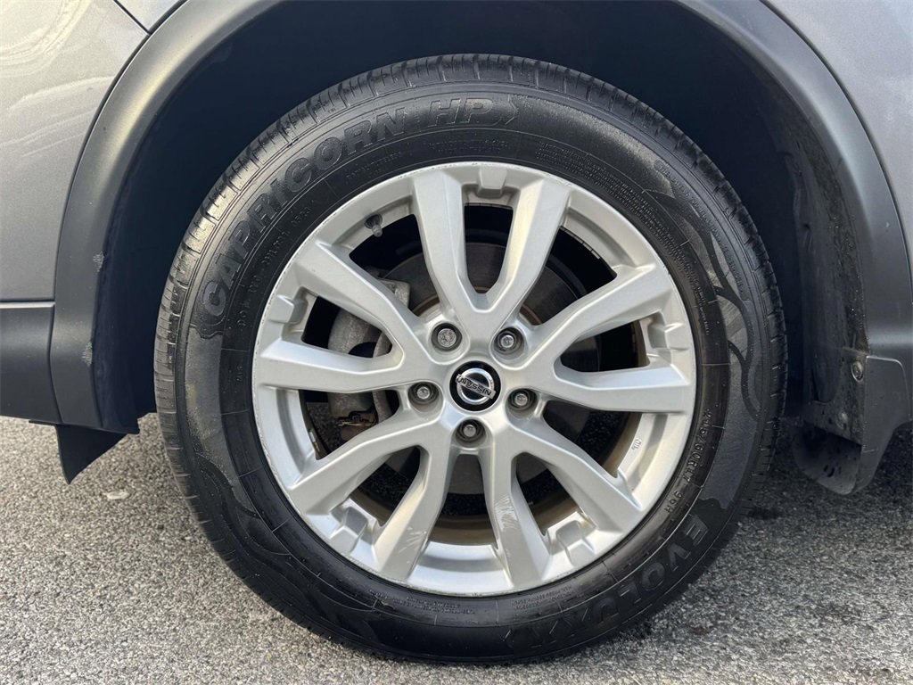 Used 2020 Nissan Rogue Sport SV w/ Technology Package image 11