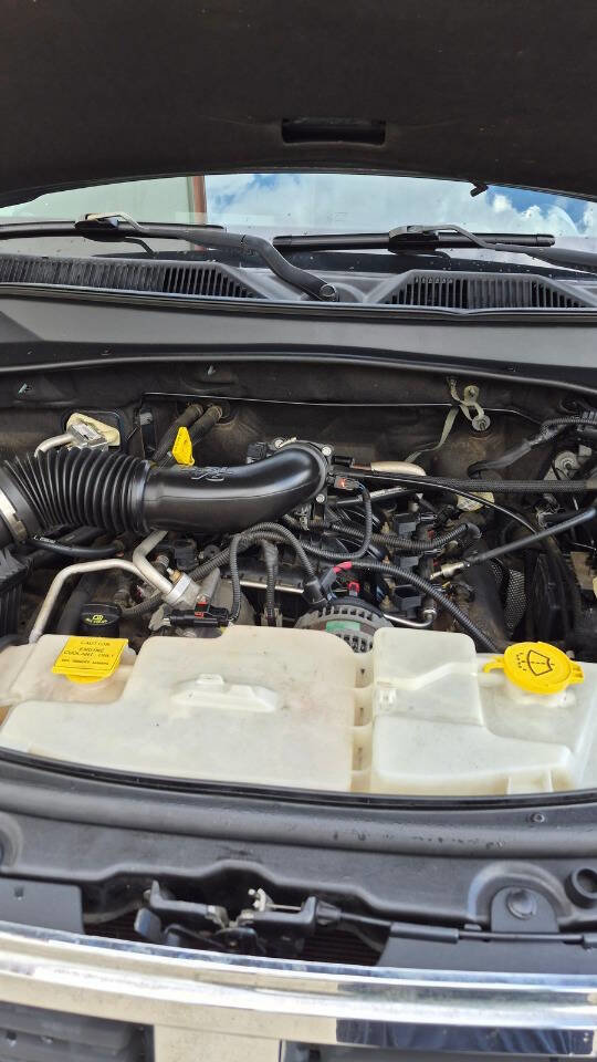 Used 2008 Dodge Nitro SXT RWD image 36