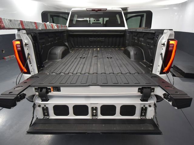 Used 2025 GMC Sierra 3500 Denali image 47