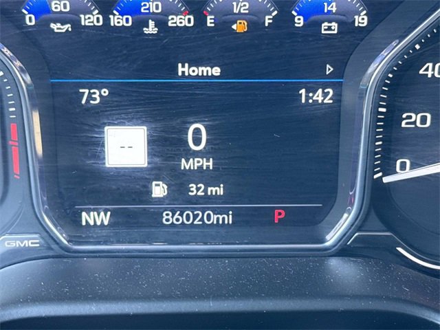 Used 2021 GMC Yukon Denali w/ Denali Premium Package image 30