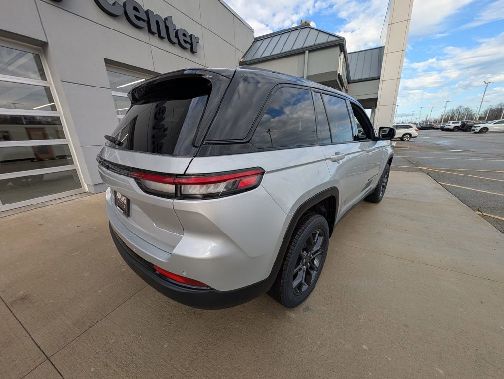 New 2025 Jeep Grand Cherokee Limited image 5