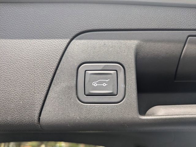 Used 2025 Buick Envision Sport Touring AWD/4WD image 17