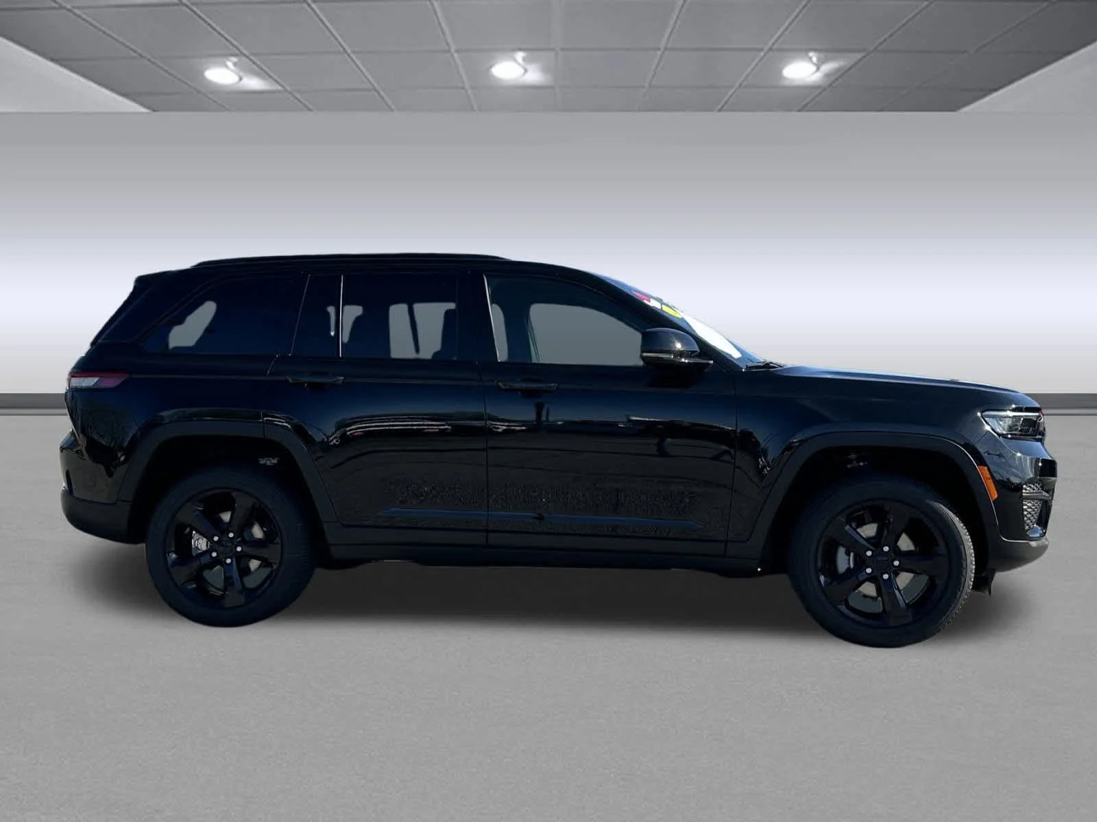 New 2025 Jeep Grand Cherokee Altitude AWD/4WD image 8