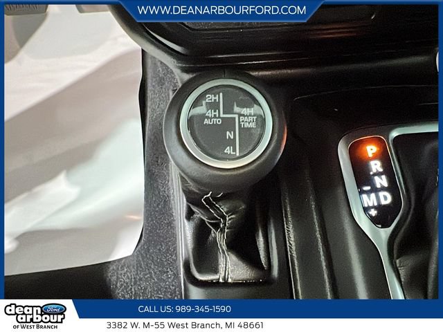 Used 2019 Jeep Wrangler Unlimited Sahara w/ Advanced Safety Group AWD/4WD image 16