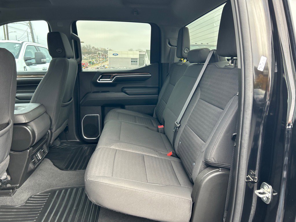 Used 2022 Chevrolet Silverado 1500 LT image 10