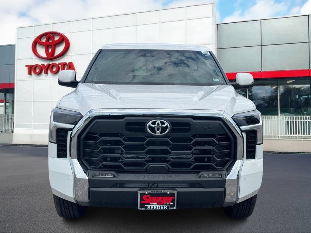 Used 2025 Toyota Tundra SR5 w/ TRD Off-Road Package AWD/4WD image 11