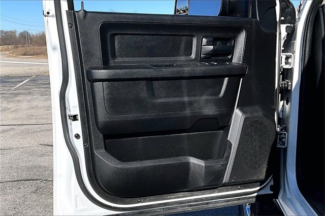 Used 2017 RAM 2500 Tradesman w/ Chrome Appearance Group image 21