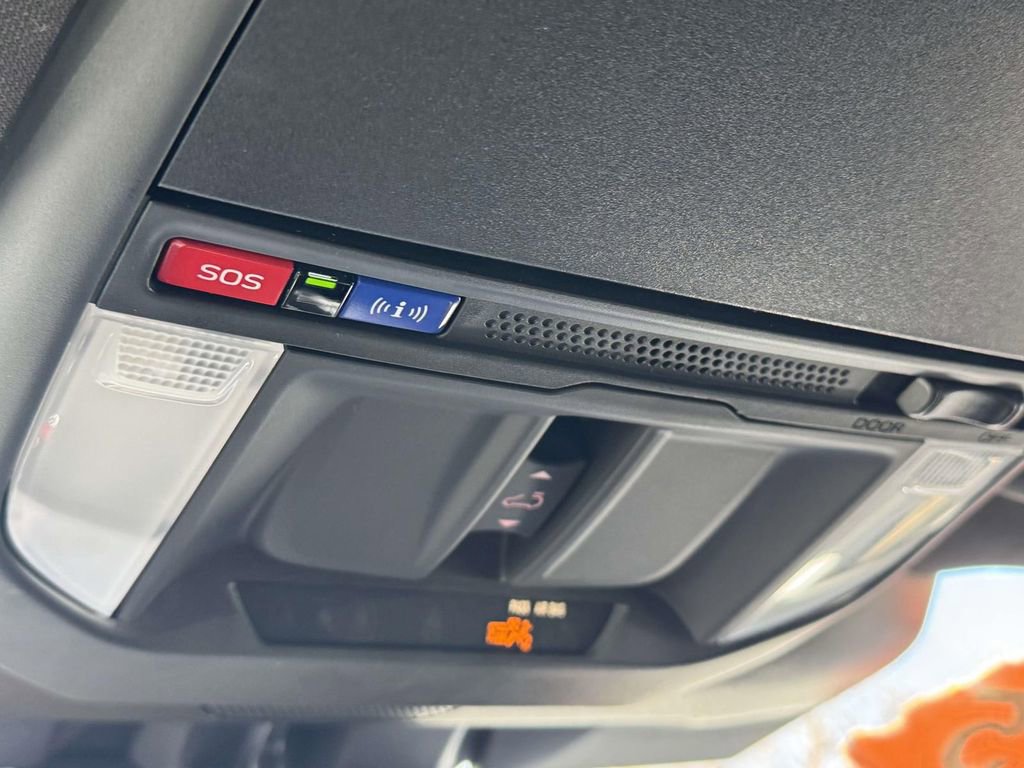 Used 2025 Subaru Forester Limited image 28