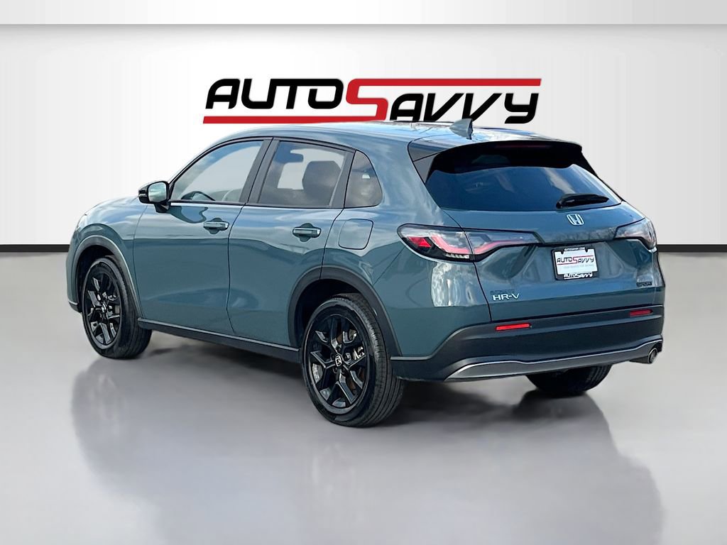 Used 2025 Honda HR-V Sport image 5