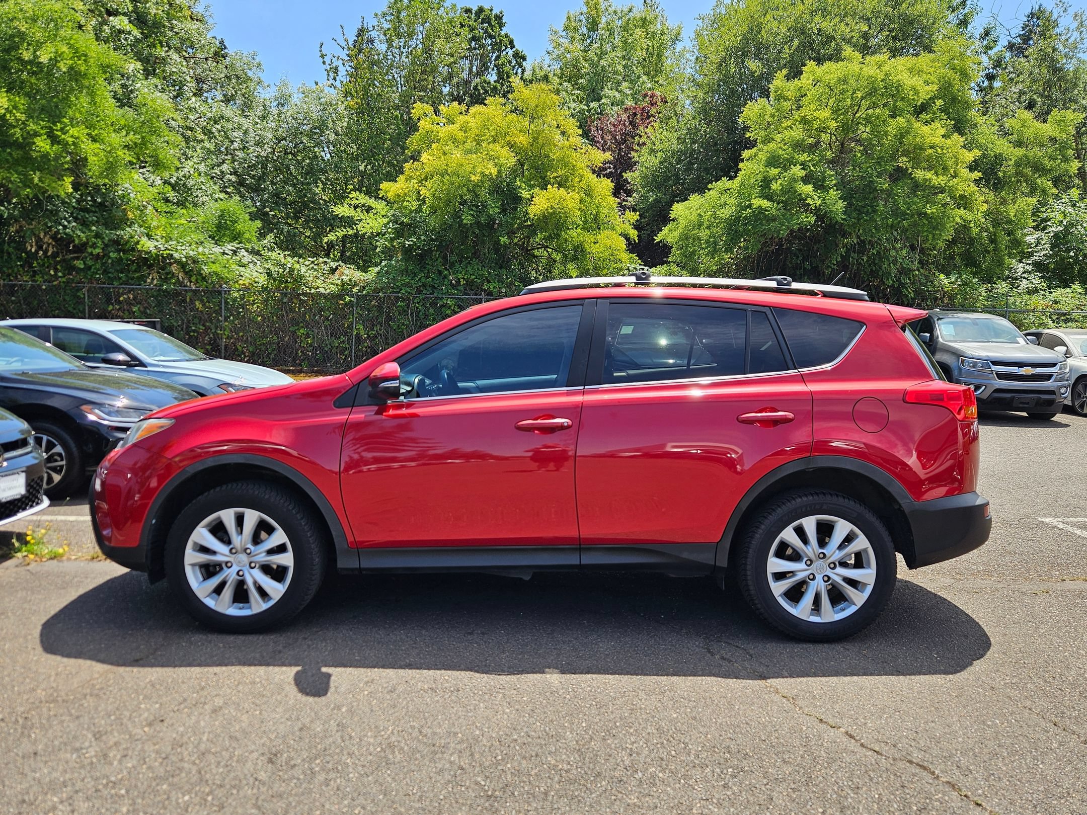 Used 2013 Toyota RAV4 Limited FWD image 2