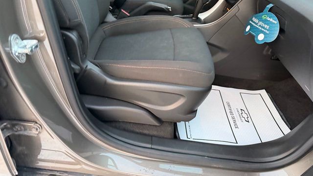 Used 2021 Chevrolet Trax LS w/ Tint and Cruise Package image 43