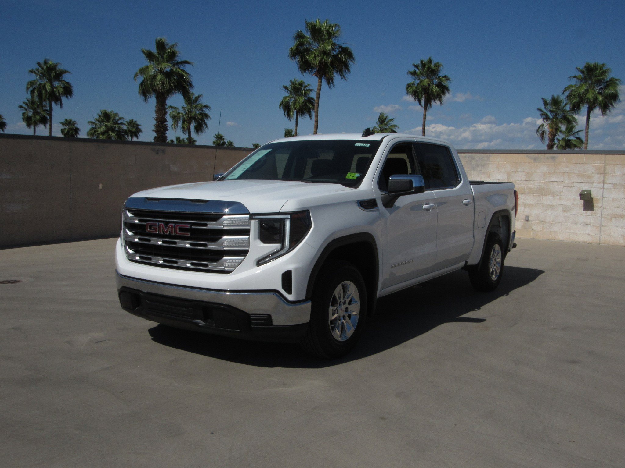 Used 2025 GMC Sierra 1500 SLE