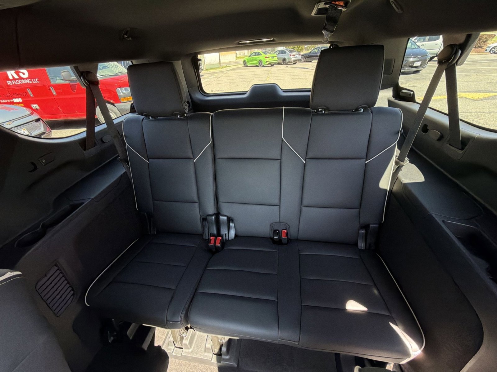 Used 2024 Cadillac Escalade ESV Sport w/ LPO, ONYX Package image 26