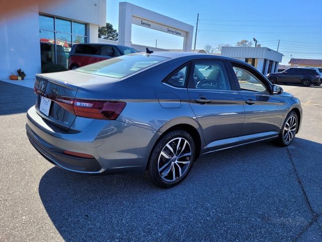New 2026 Volkswagen Jetta SE image 11