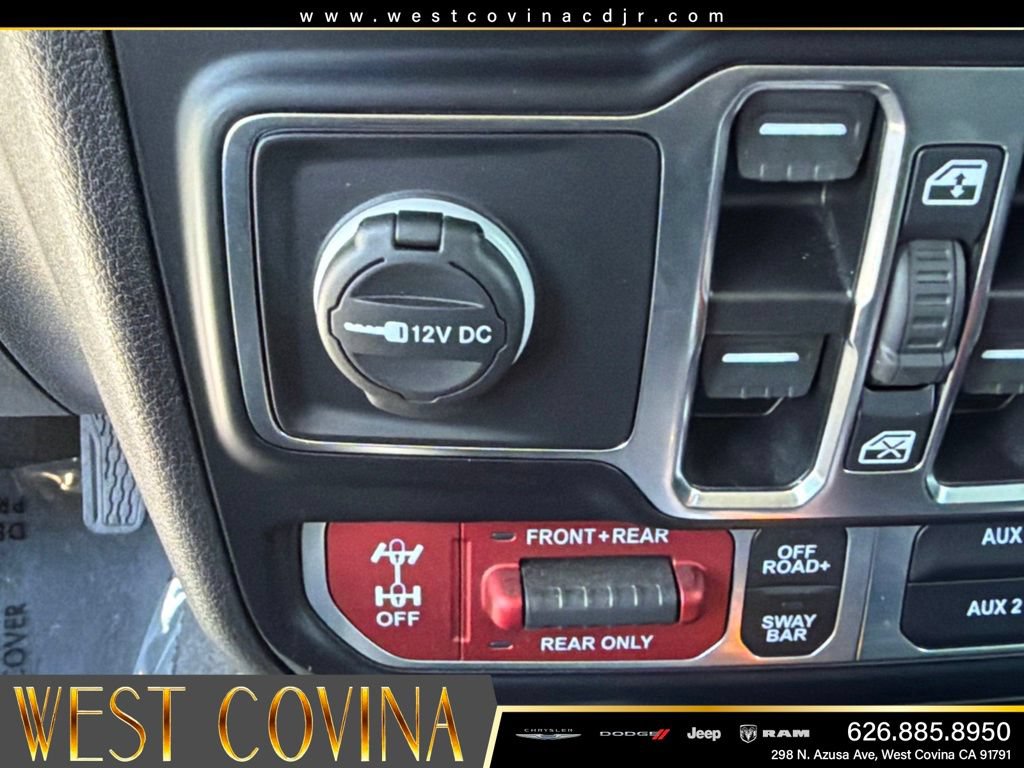Used 2024 Jeep Wrangler Unlimited Rubicon AWD/4WD image 22
