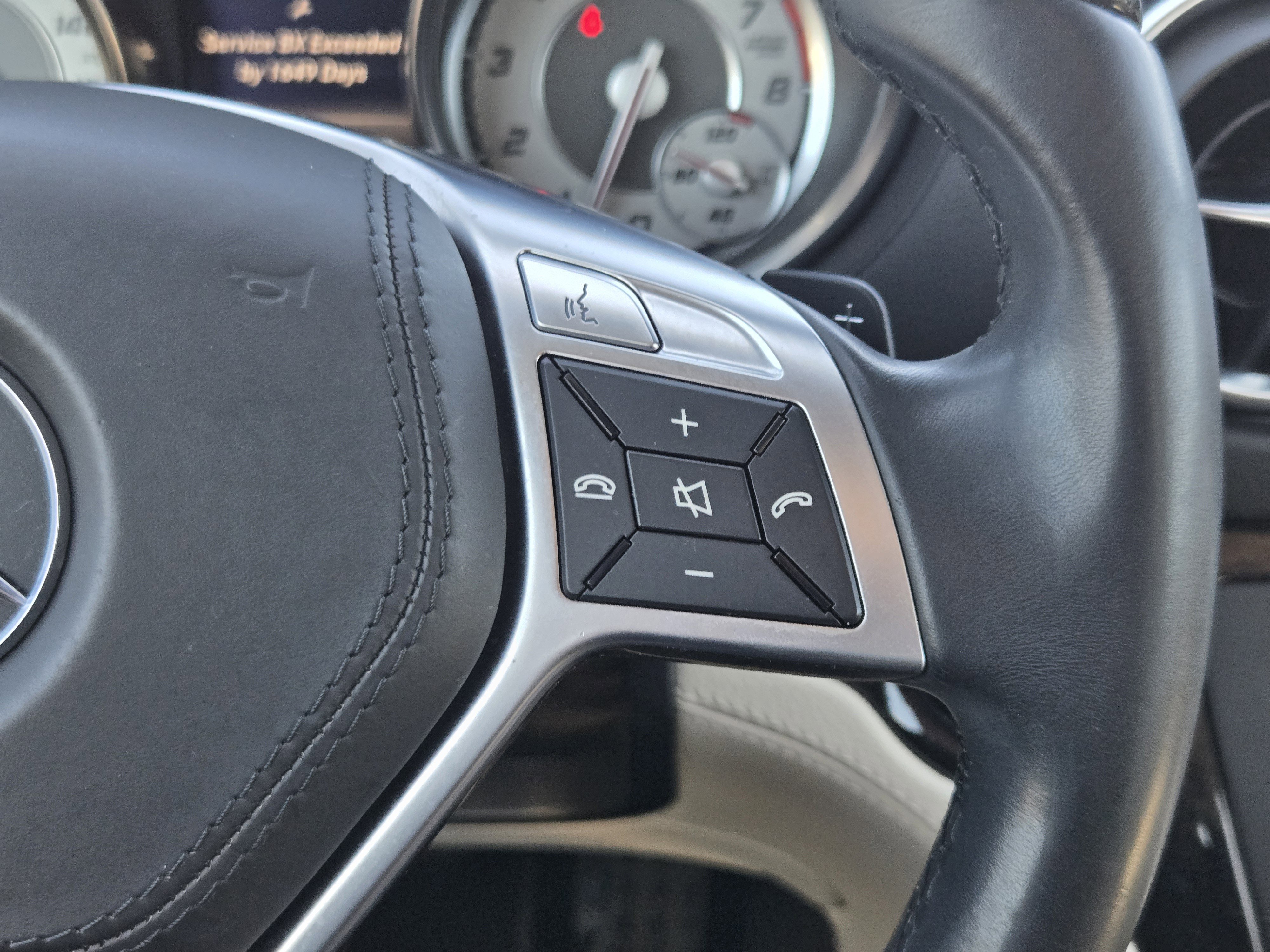 Used 2016 Mercedes-Benz SL 550 image 37