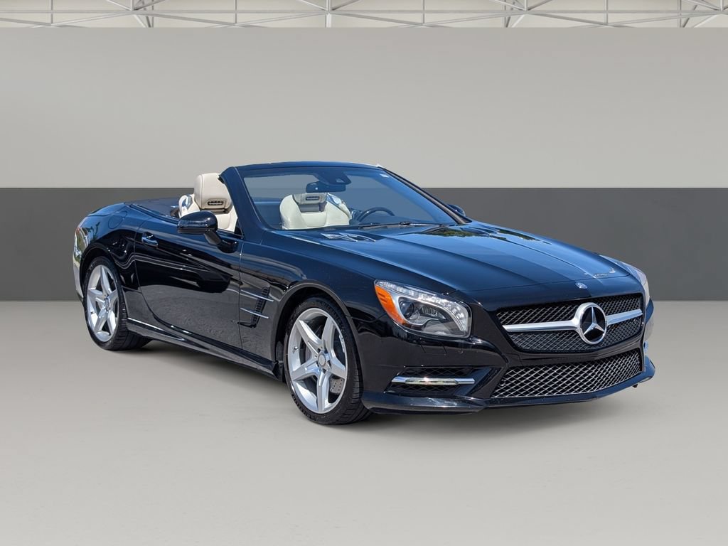Used 2015 Mercedes-Benz SL 400 image 2