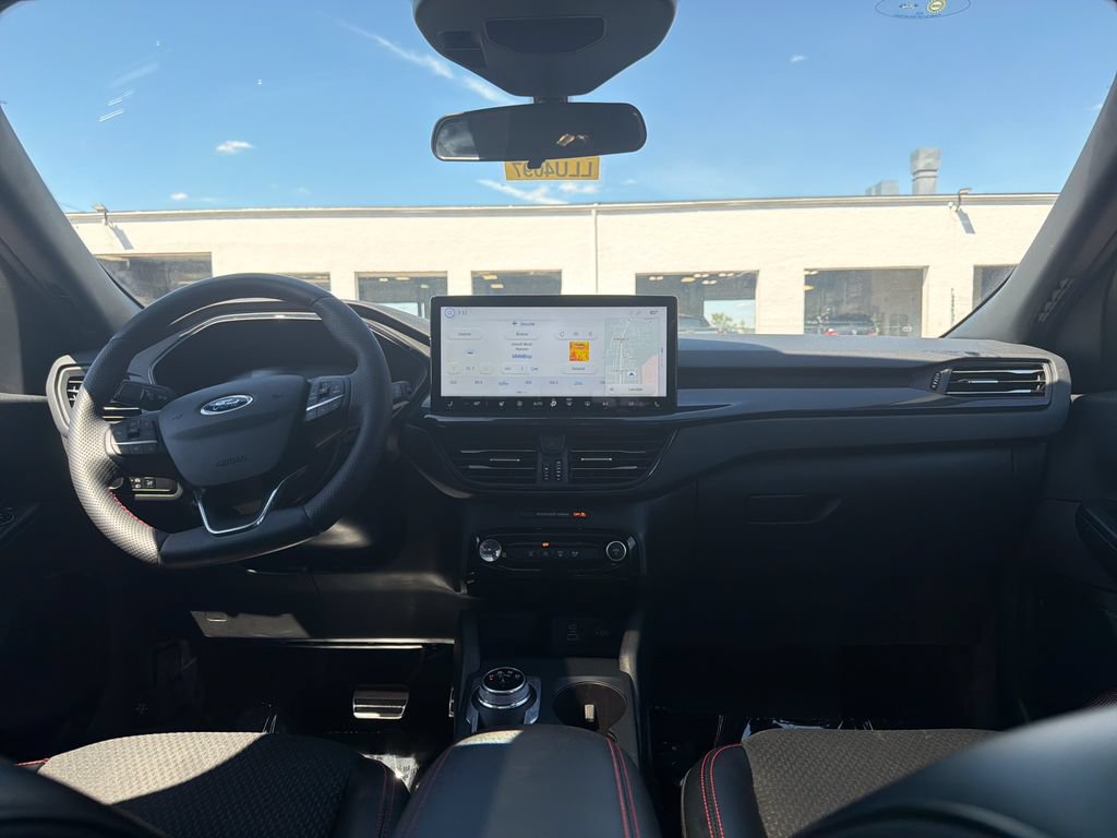 Used 2023 Ford Escape ST-Line w/ Tech Pack #1 AWD/4WD image 18