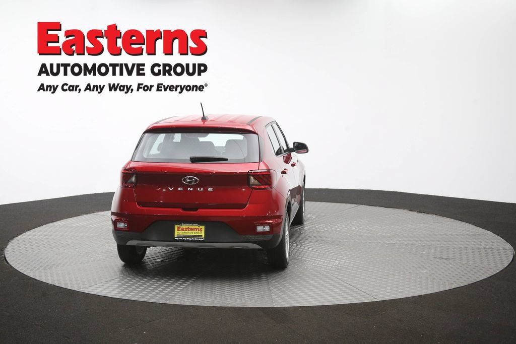 Used 2025 Hyundai Venue SE FWD image 36