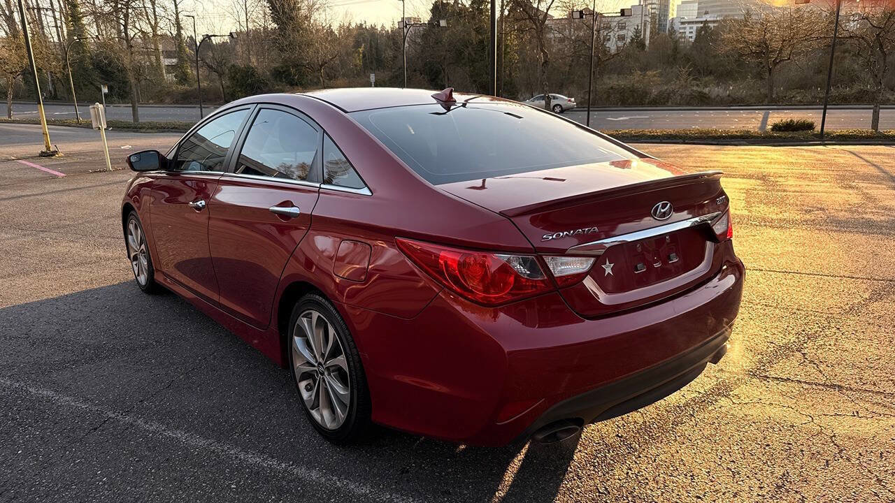 Used 2014 Hyundai Sonata SE image 9
