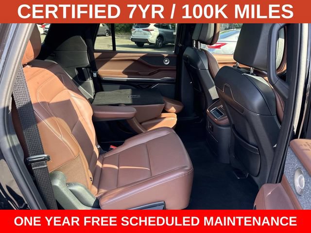Used 2025 Lincoln Navigator L Reserve AWD/4WD image 11
