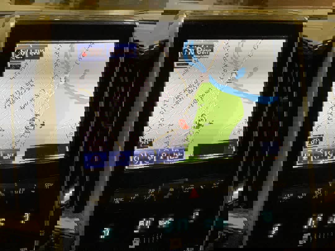 Used 2019 Toyota Land Cruiser image 20