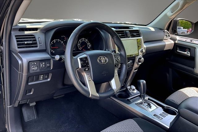 Used 2023 Toyota 4Runner SR5 AWD/4WD image 17