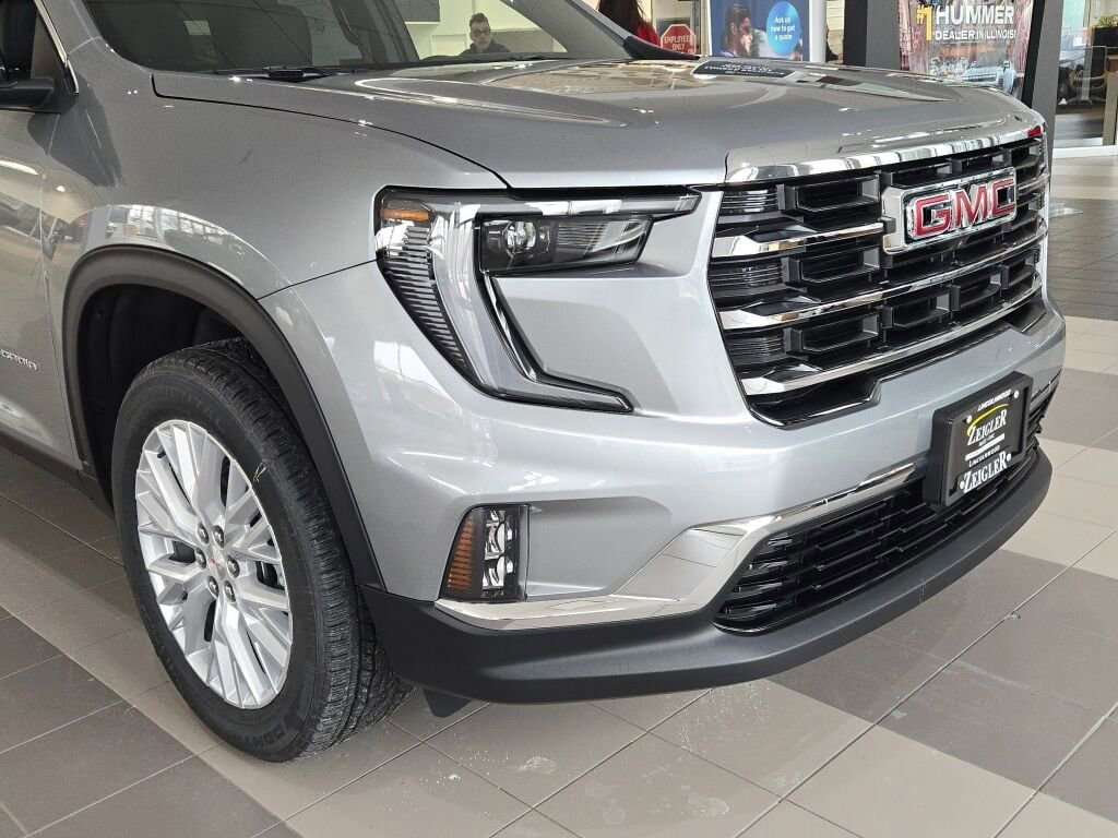 New 2026 GMC Acadia Elevation w/ Elevation Premium Package AWD/4WD image 2