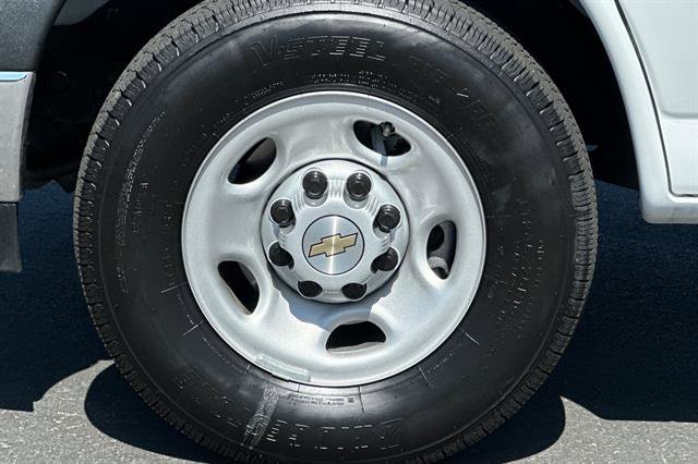 New 2024 Chevrolet Express 3500 w/ Power Convenience Package image 30