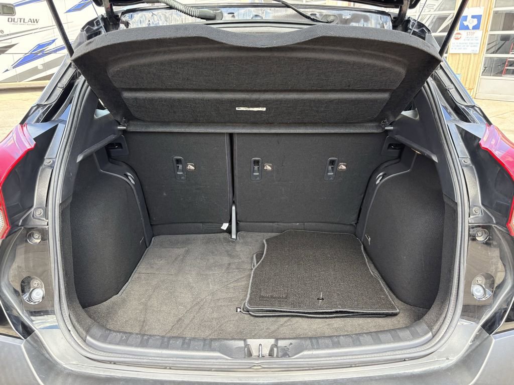 Used 2020 Nissan Kicks SV image 26