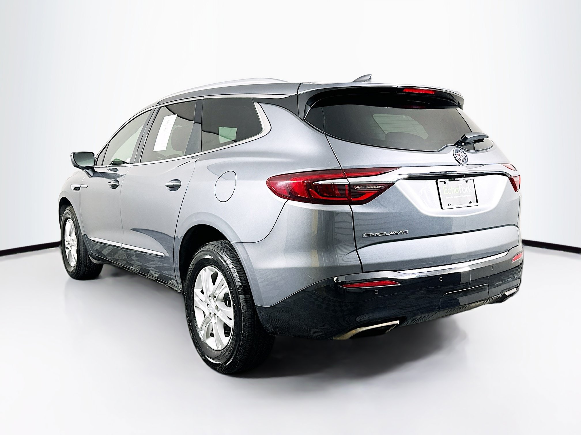 Used 2020 Buick Enclave Essence w/ Sound and Sites Package FWD image 5