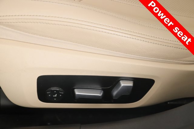 Used 2022 BMW 330e xDrive image 19