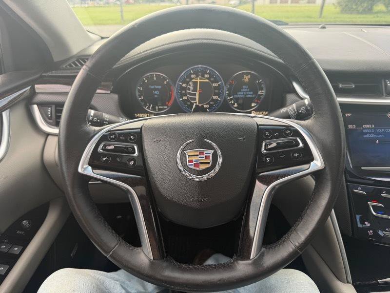 Used 2013 Cadillac XTS Premium AWD/4WD image 2