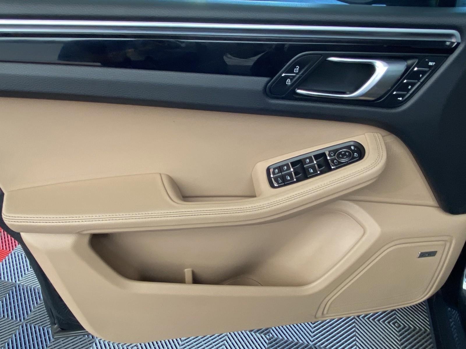 Used 2019 Porsche Macan S image 21