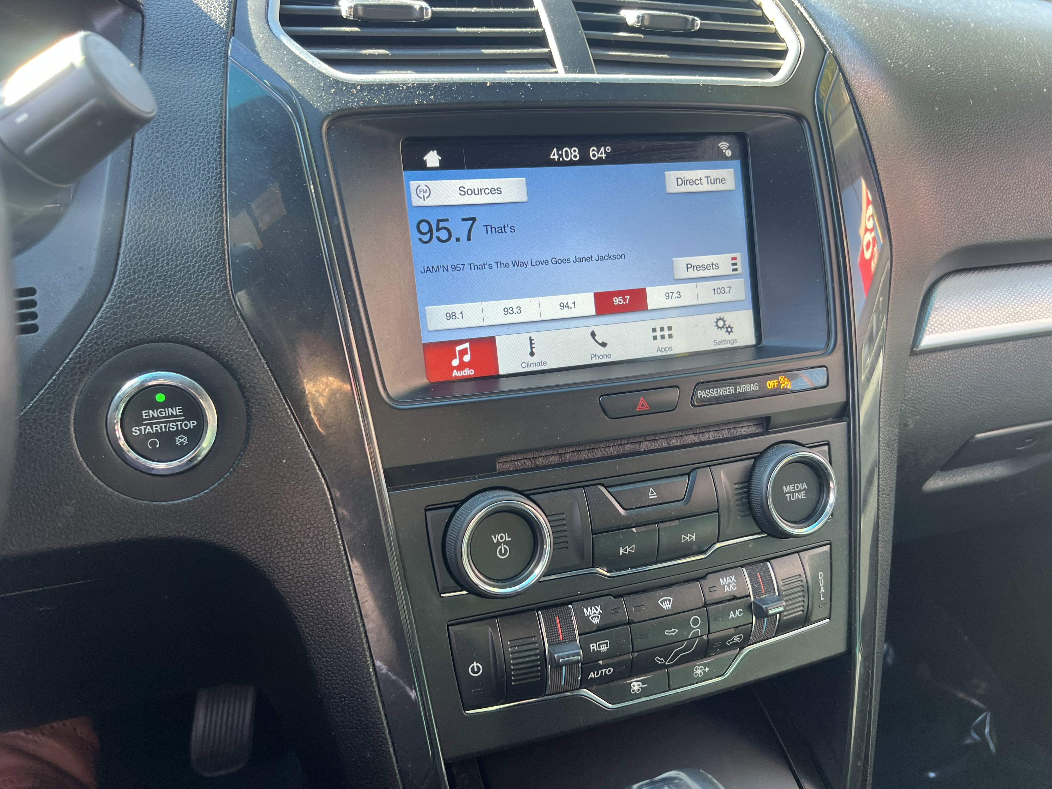 Used 2017 Ford Explorer XLT w/ Equipment Group 201A image 19