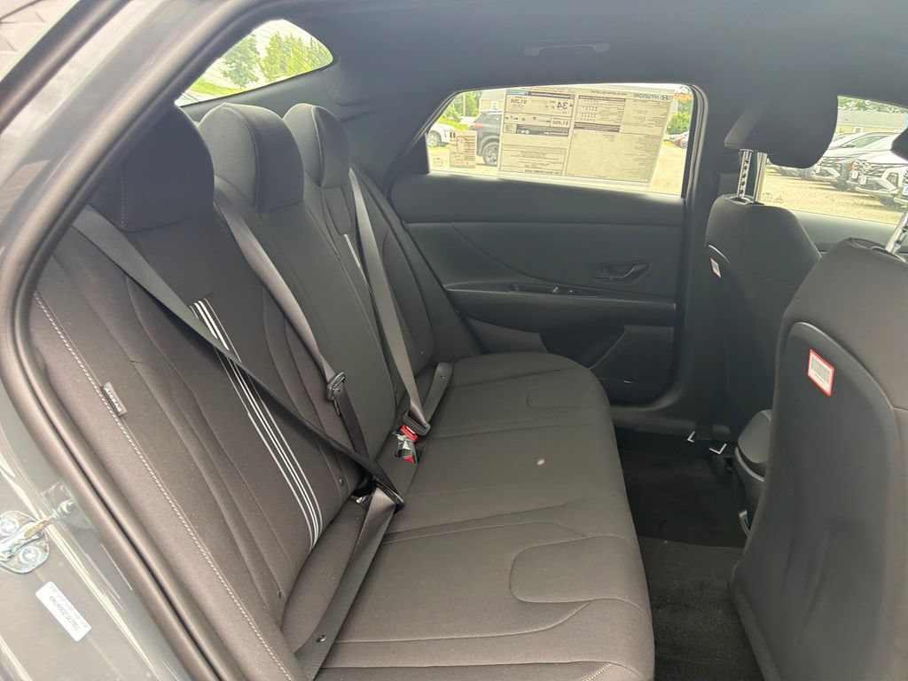 Used 2026 Hyundai Elantra Sport FWD image 33