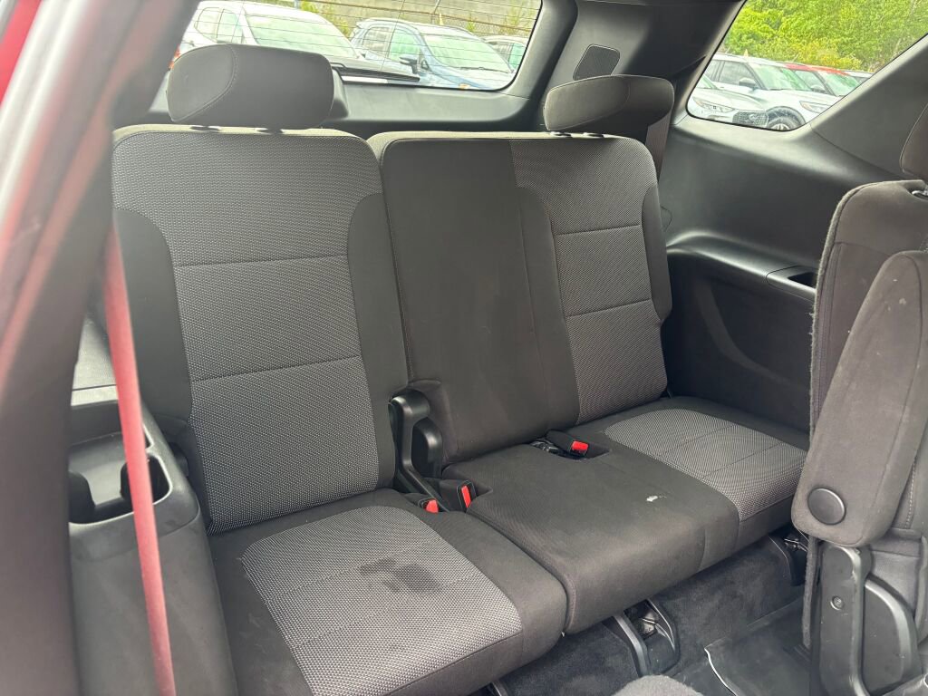 Used 2023 Chevrolet Traverse LT image 20
